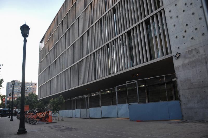 Agencia UNO - Gobierno reingresa reglamento de la nueva ley de adopciones a Contraloría