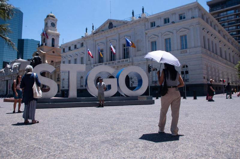 T13 - Semana Santa con calor en la zona central: proyectan hasta 34°C en la región Metropolitana | Contexto - Agencia UNO