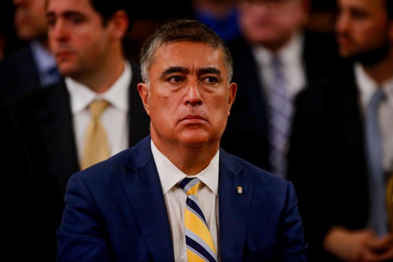 T13 - “Tus mentiras no me dejan otra...”: Jackson difunde chat para desmentir a Desbordes en caso de funcionaria con cáncer | Agencia UNO