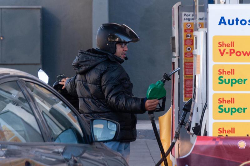 Agencia Uno - CLAPES UC proyecta de cuánto sería nueva alza de las gasolinas