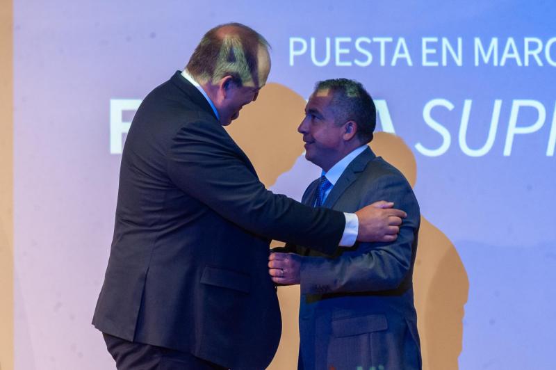 Agencia Uno - Fiscal nacional, Ángel Valencia, junto a Miguel Ángel Orellana, fiscal jefe de la nueva Fiscalía Supraterritorial