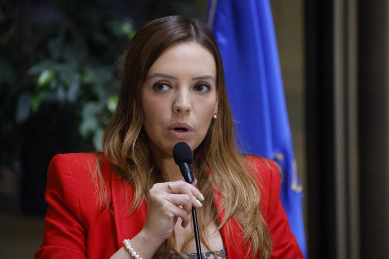 Aton - El rol de la secretaria de Camila Flores y los chats que aluden a la ‘cuota Flores’