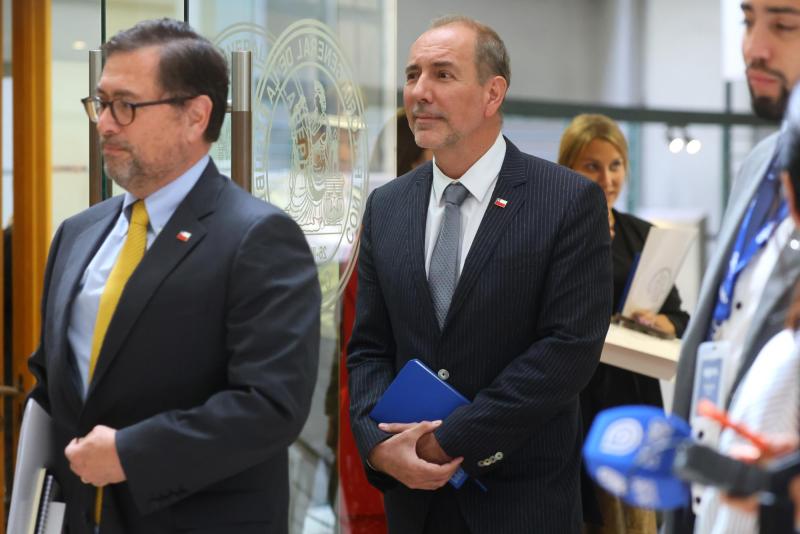 El cruce entre Muñoz y De Grange por "reubicación" de funcionarios - Aton