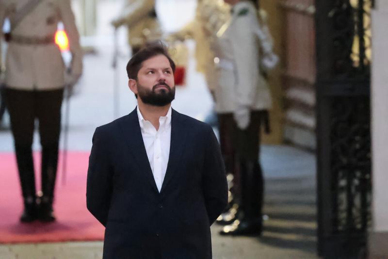 Aton - Expresidente Gabriel Boric