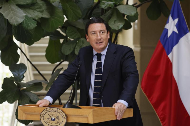 Aton- Timonel de Republicanos, Arturo Squella