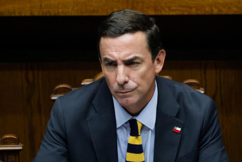 Aton - Ministro de Justicia, Fernando Rabat