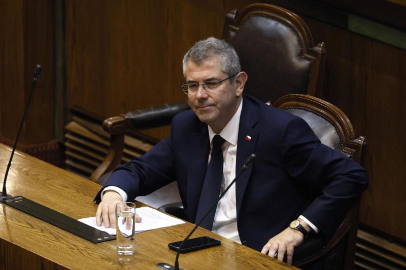 Aton- Jouannet abrió puerta a indicaciones al proyecto "Escuelas Protegidas"