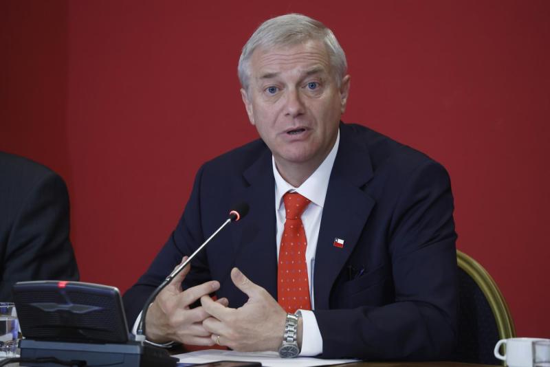 Aton - Kast tras proponer reducir impuesto a empresas al 23%