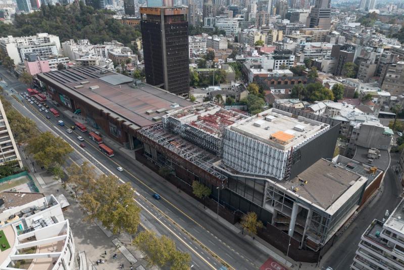 Arrau responde a críticas por paralización de obras del GAM - Aton