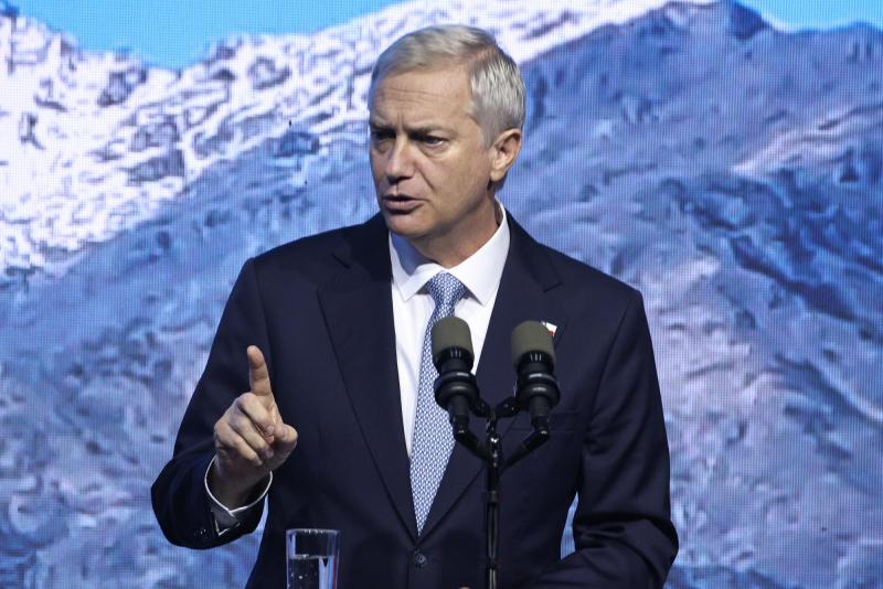 Diputado Manouchehri responde a broma de Presidente Kast - Aton