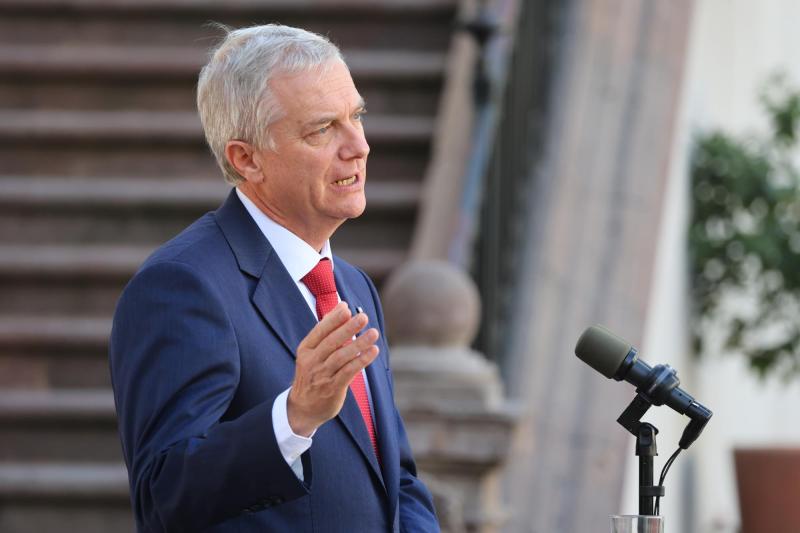 Aton- Presidente Kast defendió a su ministro de Hacienda