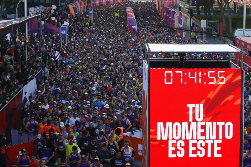 Aton - Hasta qué hora habrá cortes y desvíos de tránsito por la Maratón de Santiago 2026