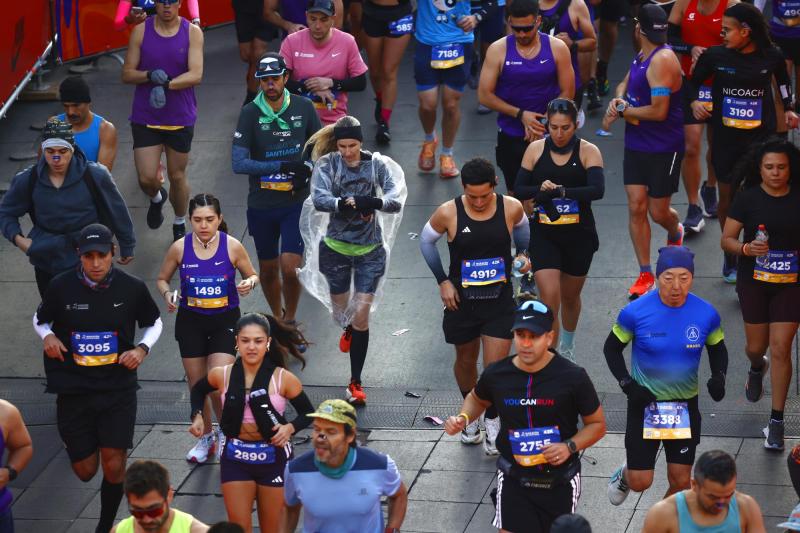 Aton - Maratón de Santiago se disculpa y promete entregar medallas a corredores de 10K que no la recibieron