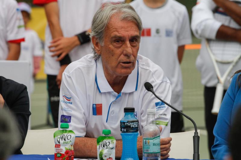 Aton - El extenista Hans Gildemeister