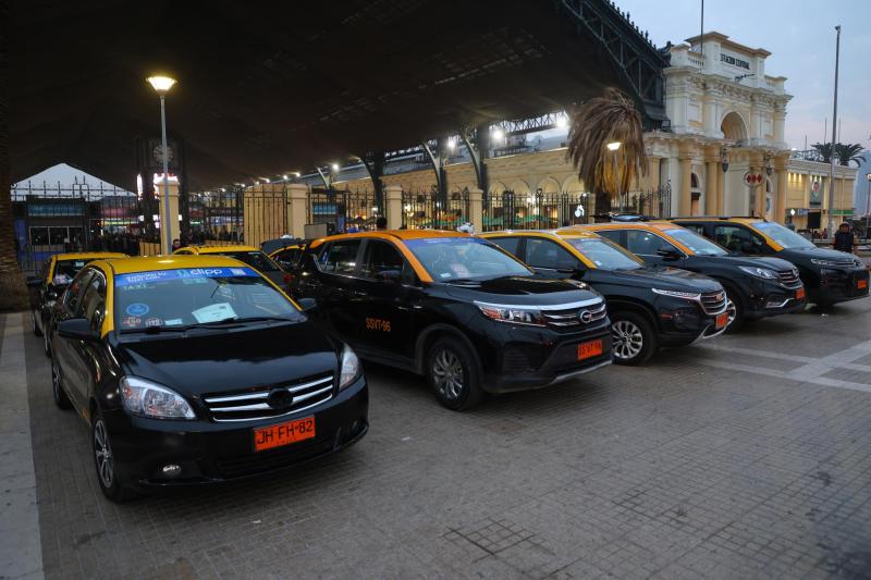 Aton - Comienza pago de bono a más de 48 mil transportistas: revisa quiénes reciben el beneficio