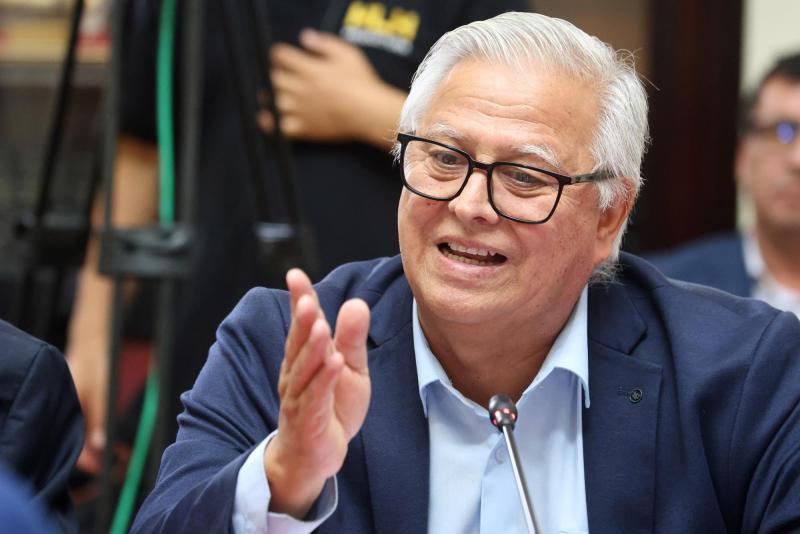 ATON- Senador Saavedra es el impulsor de la reforma