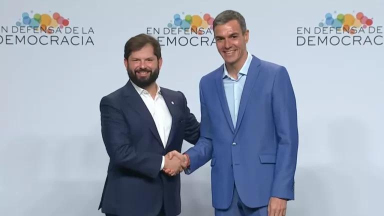 Ex-Ante | Boric dice que “no nos gustan los emperadores” y pide impulsar candidatura de “primera mujer” a cargo de ONU en su primer discurso como expresidente