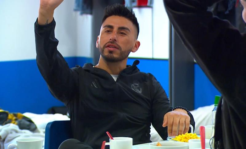 Canal 13 - Kanela en 'Vecinos al límite'