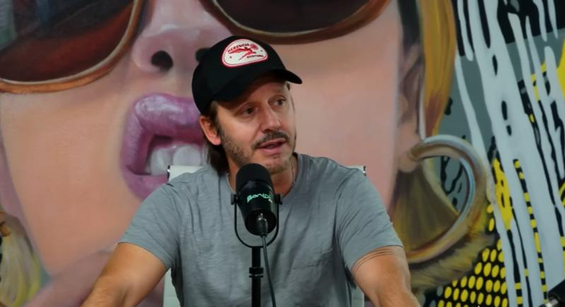 Youtube (Bondi Live) - Benjamín Vicuña