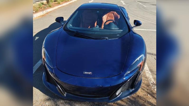 X/CarabCoquimbo - Sujeto es detenido tras conducir vehículo de alta gama a casi 200 km/h