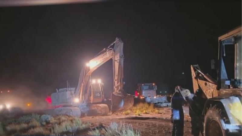 T13 - Alerta por acceso a datos reservados en chats de bolivianos que intentaron tapar zanja