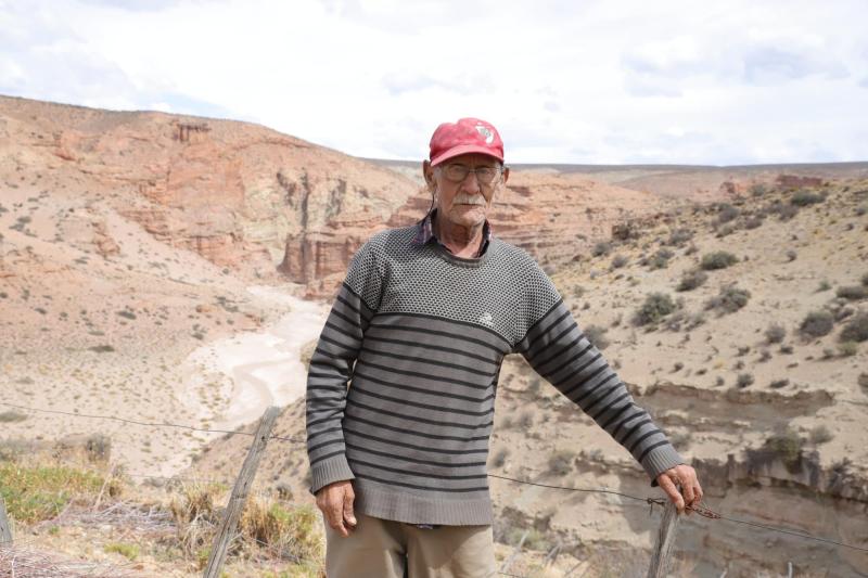 Museo Paleontológico Egidio Feruglio @mefpatagonia - Dionide Mesa, el poblador que halló el fósil de dinosaurio