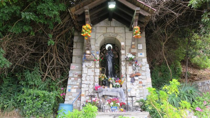 Imagen: Nuestras Iglesias Chilenas - Virgen Negra de Viña del Mar