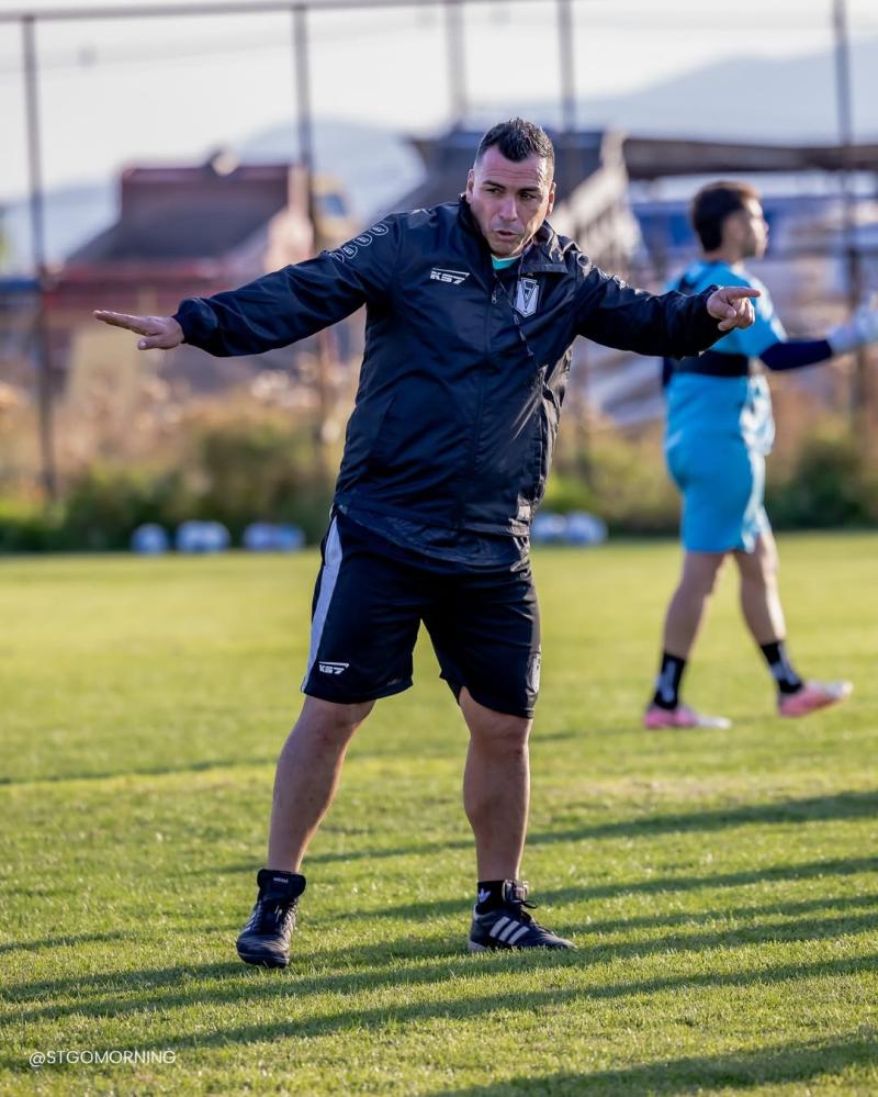 Esteban Paredes - Instagram: @stgomorning