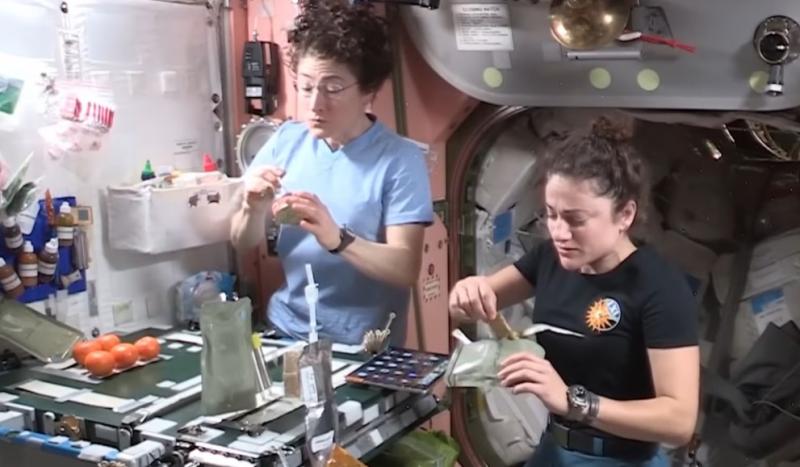 Captura de Youtube NASA Johnson - ¿Qué comen los astronautas de la misión Artemis II?