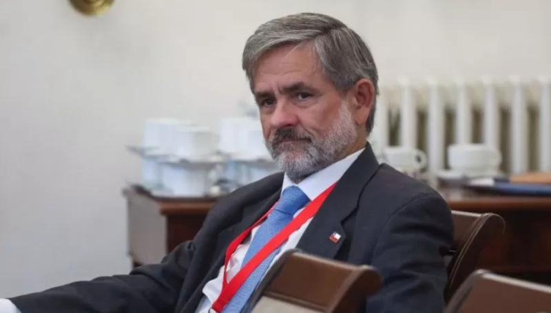 Ex Ante - La ofensiva de los partidos oficialistas para debilitar a Alejandro Irarrázaval