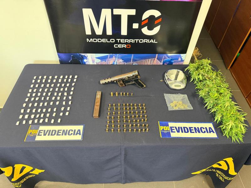 PDI incauta subametralladora tras operativo antidrogas en plaza tomada en Pudahuel