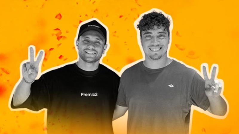 Quiénes son los influencers que lanzaron dinero en un mall - Redes sociales