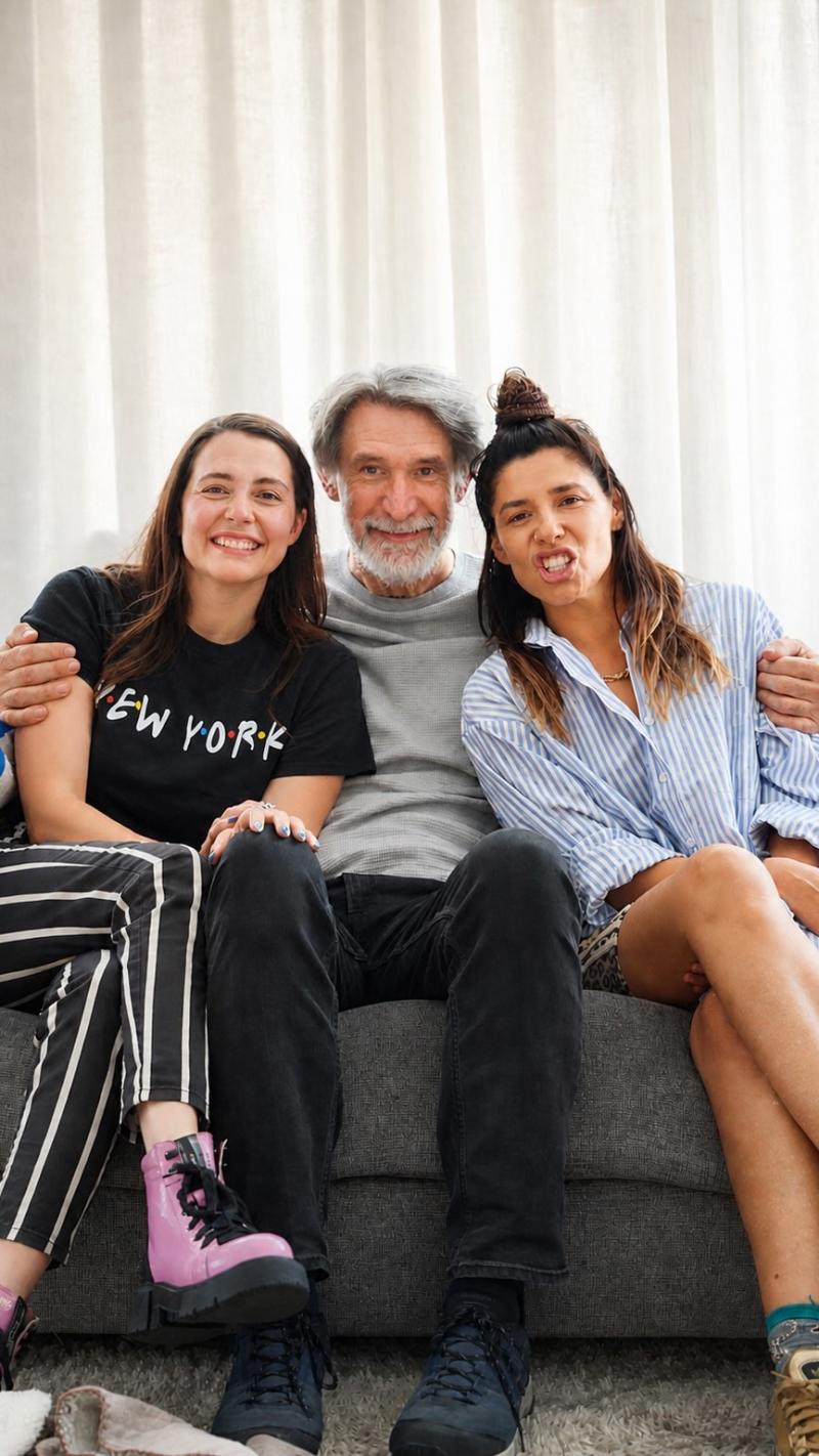 Instagram - Pancho Melo / Magdalena Müller y Dayana Amigo