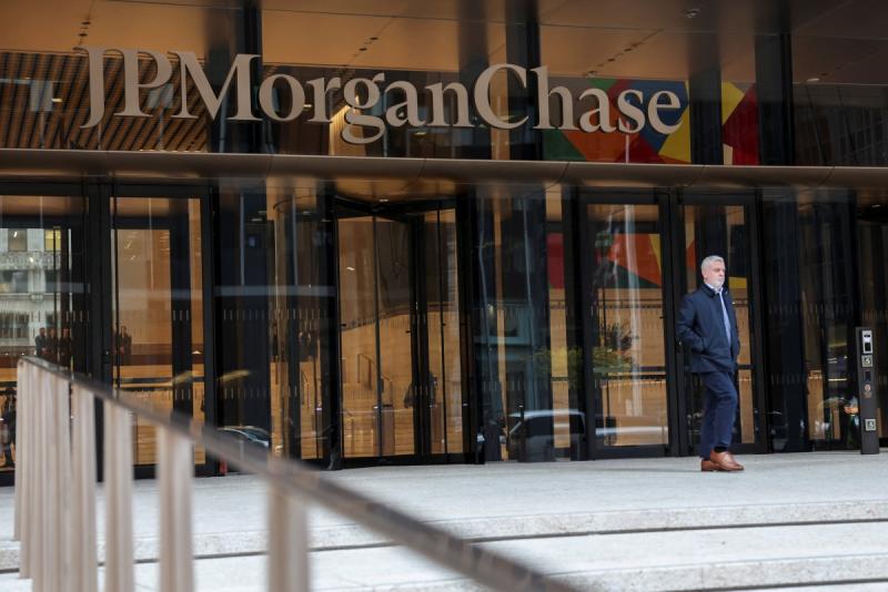 AFP - Exempleado acusa abuso sexual en JPMorgan: banco le ofreció US$1 millón para evitar la denuncia
