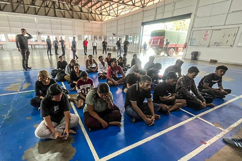 AFP - Naufragio de barco con migrantes deja 14 desaparecidos en Malasia