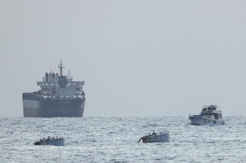 AFP - Israel afirma que traslada a su territorio a 430 activistas de flotilla para Gaza