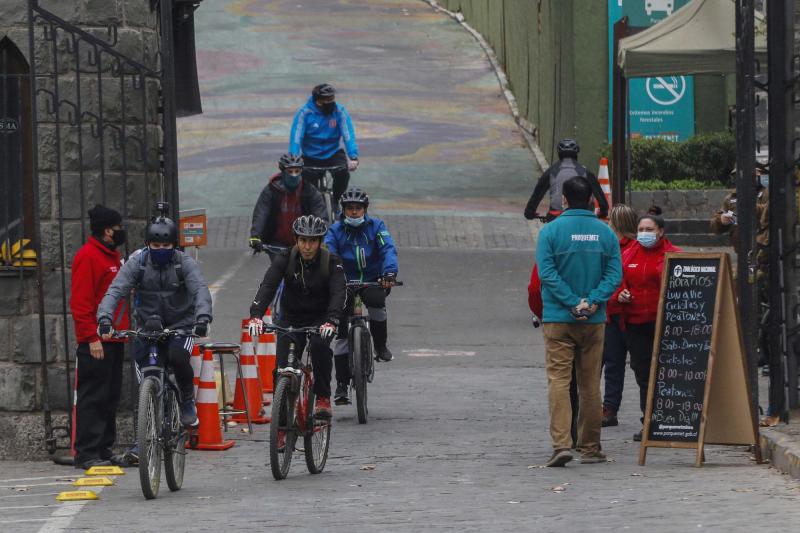 Agencia Uno - Ciclistas en el Parquemet