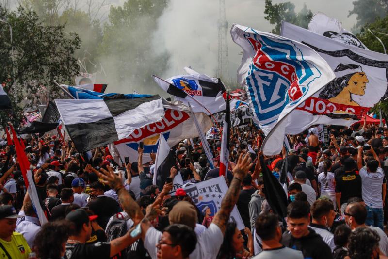 Agencia UNO - Revelan carta inédita de carabineros imputados por muerte de dos hinchas fuera del Estadio Monumental