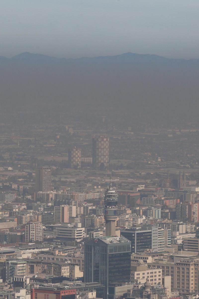 Declaran Alerta Ambiental en la Región Metropolitana para este domingo: estas son las restricciones - Agencia Uno
