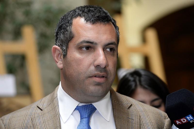 Agencia Uno - La denuncia por el alza de tomates fue presentada por el exdiputado Gustavo Hasbún