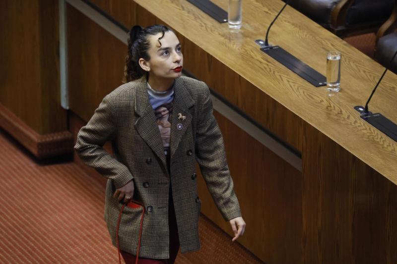 Diputada Rodríguez denuncia que fue víctima de 'funa' - Aton