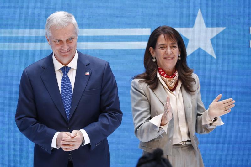 Aton- Contraloría descartó irregularidades en acciones de Adriasola
