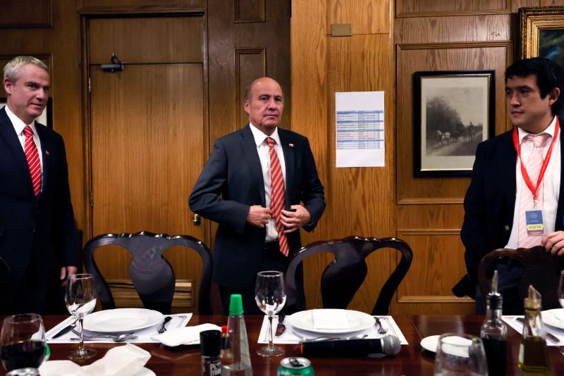 Aton - Quiroz dijo que responderán a lo que dijo el CFA al proyecto de Reconstrucción Nacional