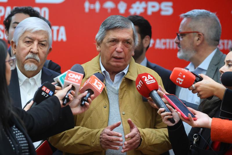 Aton - Presidente del Partido Comunista, Lautaro Carmona