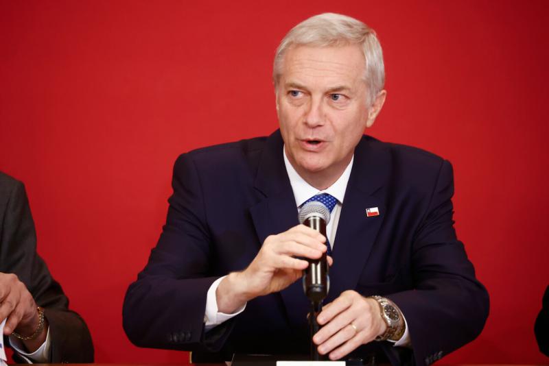 Aton - Presidente José Antonio Kast