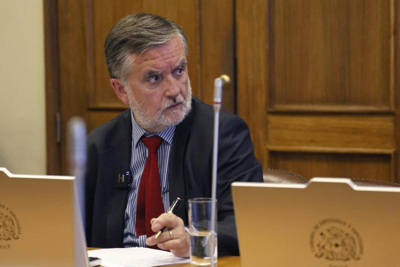 Aton- Francisco Undurraga, ministro de las Culturas