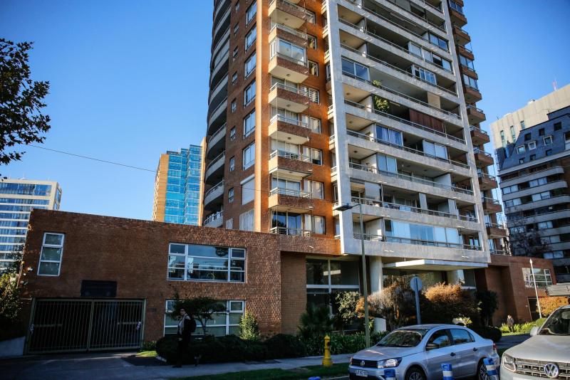 Aton - El edificio desde donde cayó la pequeña Isidora