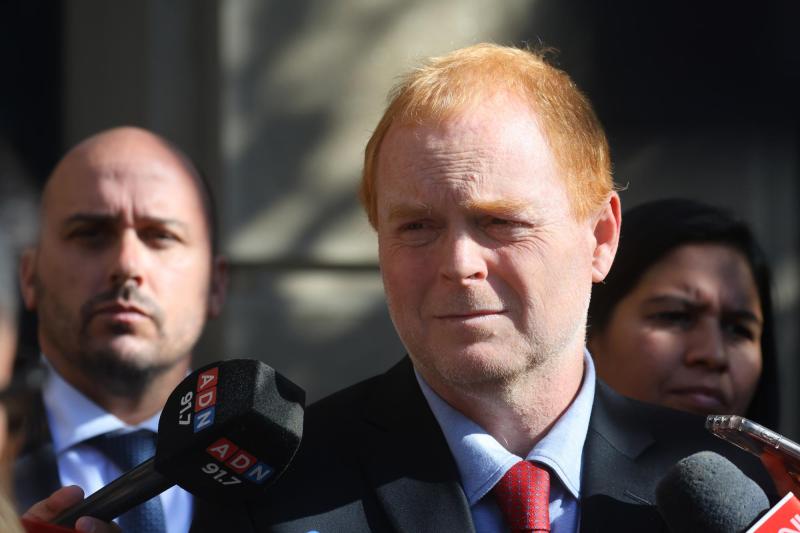 Aton- Senador Rojo Edwards