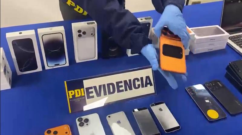 El modus operandi de la pareja que vendía Iphone falsos en Marketplace