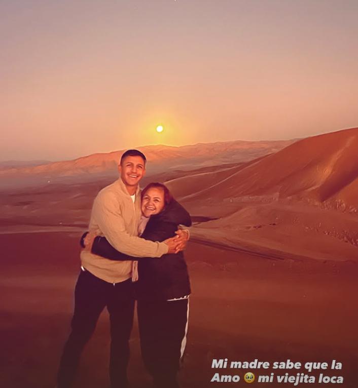 Alexis Sánchez por el Día de la Madre - Instagram
